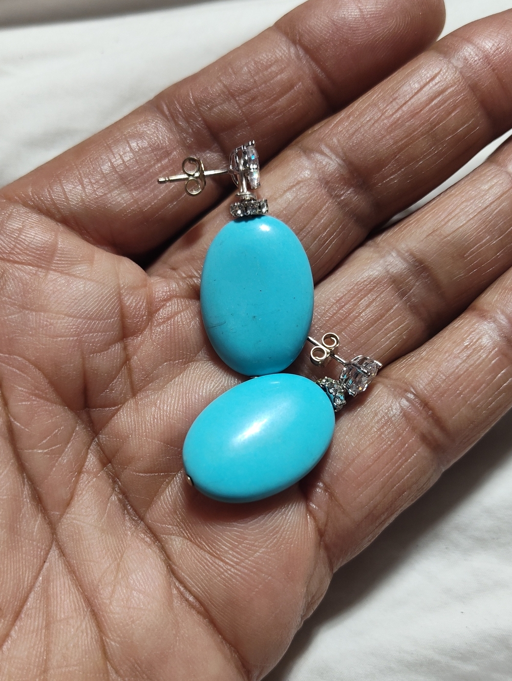 earrings - Picture 2 of 3